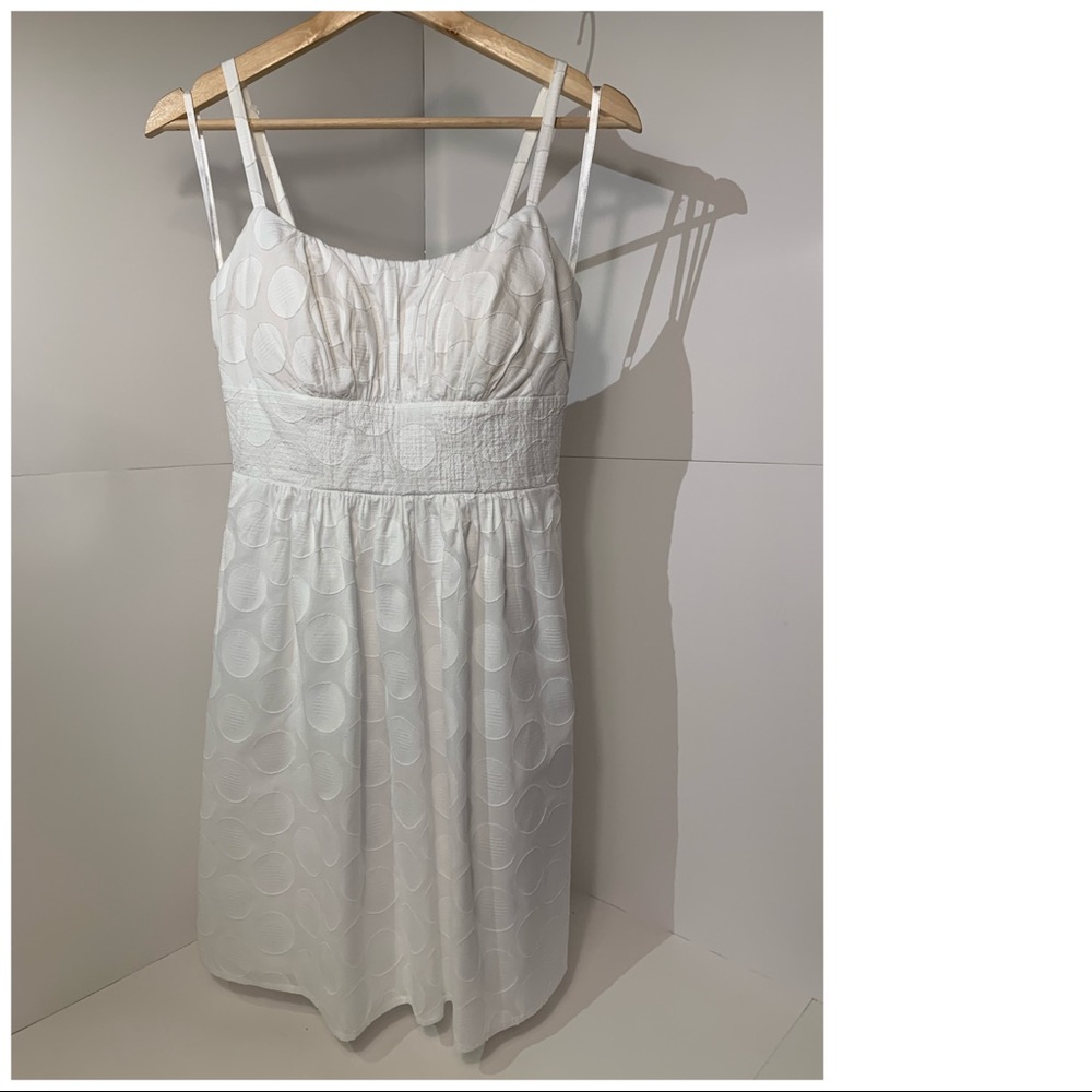 B. Smart White Summer Dress Size 8 Women’s